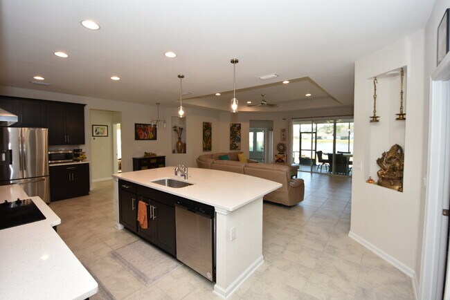 Building Photo - 143 Wood Stork Ln