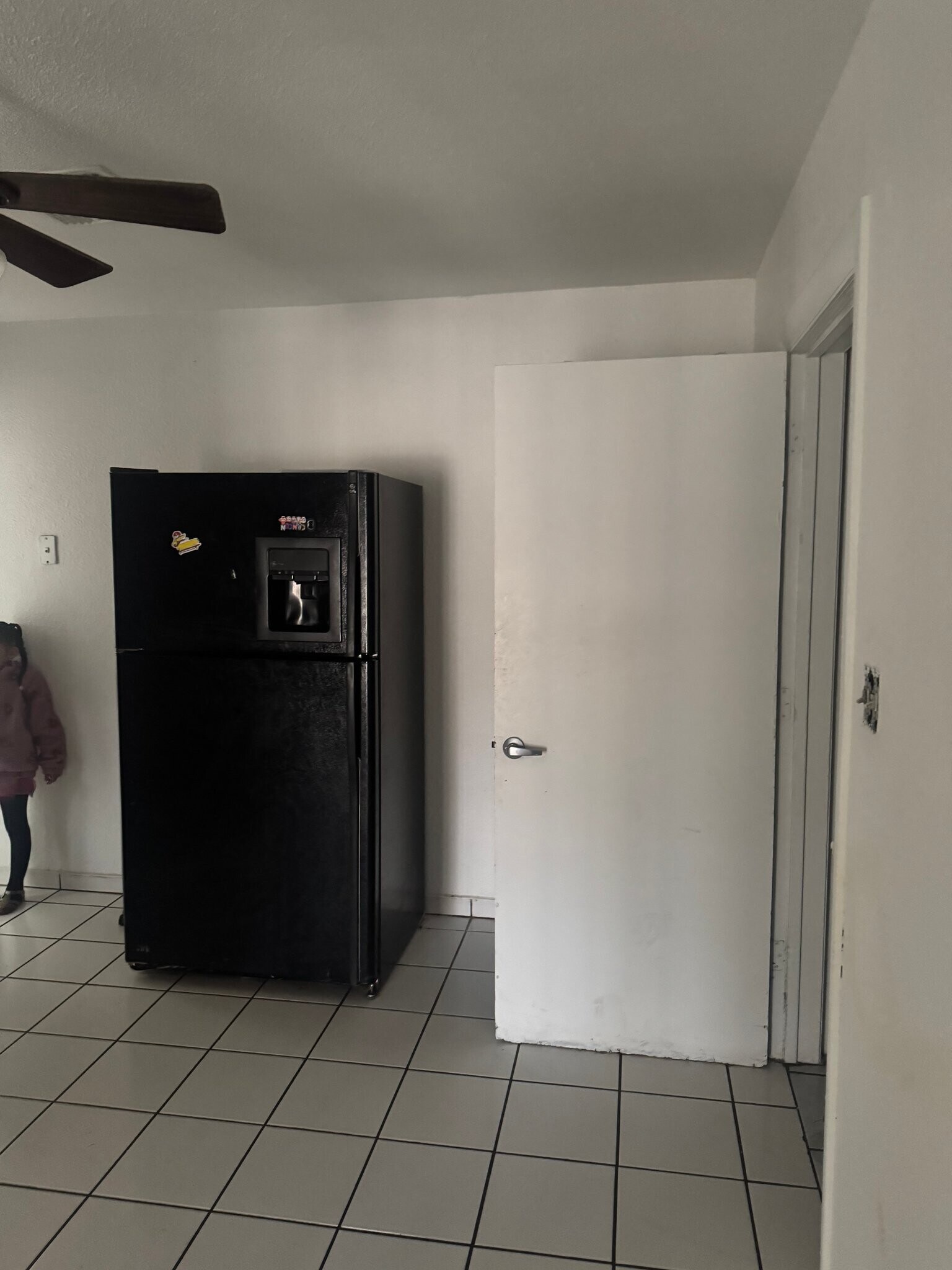 Building Photo - 7602 W Whitton Ave