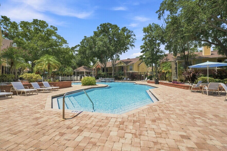 Building Photo - 8630 Mallard Reserve Dr