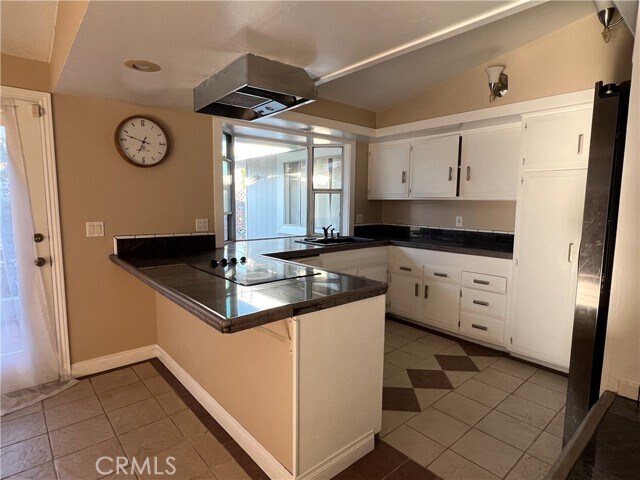 Building Photo - 3292 Yellowtail Dr