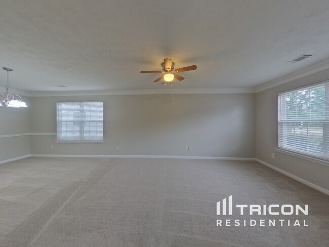 Building Photo - 1740 Courtyard Ln