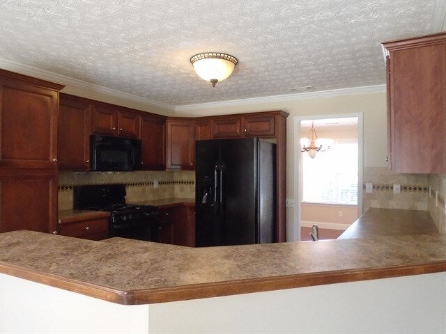 Building Photo - 120 Blue Smoke Trail