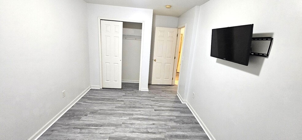 3rd bed - 7 Lotus Dr