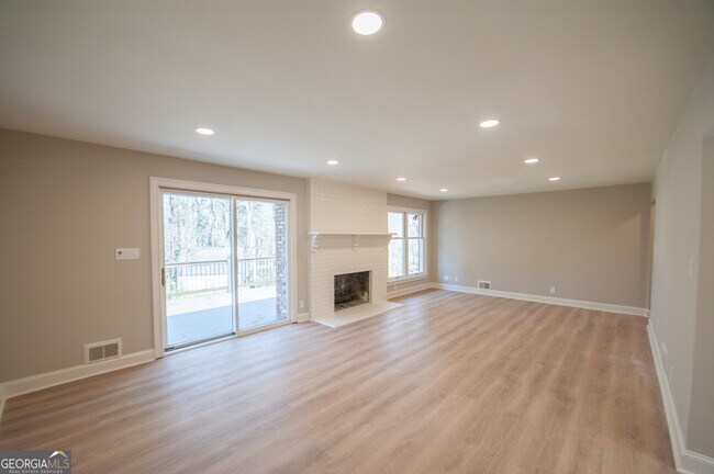 Building Photo - 290 Ginger Cake Rd