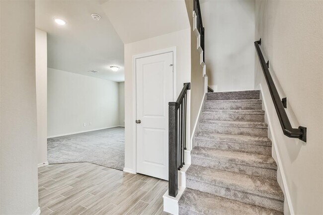 Building Photo - 10503 Marston Vineyard Dr