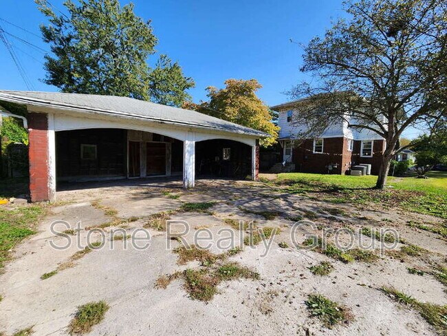 Building Photo - 125 Monterey Ave
