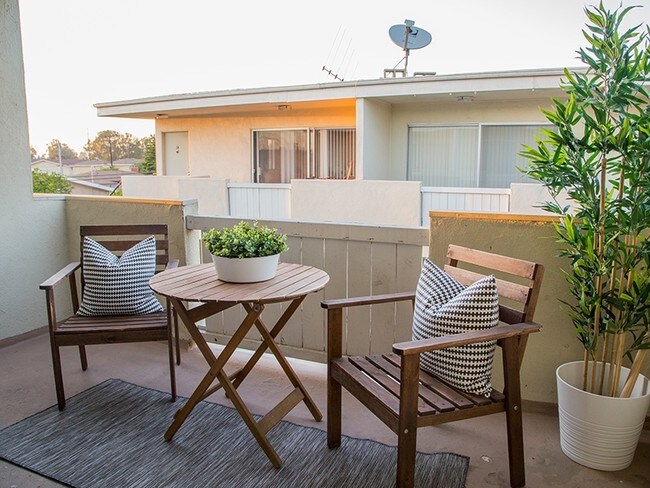 Building Photo - 16635 Yukon Ave