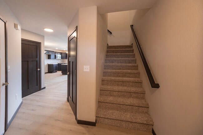 Building Photo - 3404 Green Pastures Ln