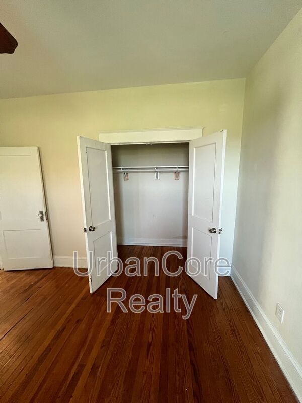 Building Photo - 709 N 35th St