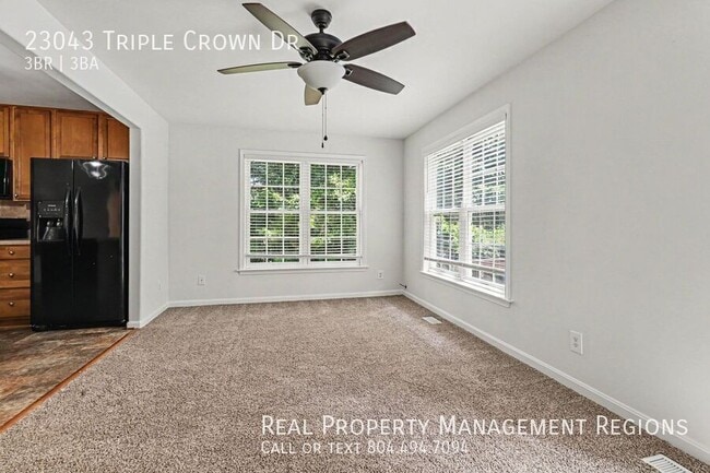 Building Photo - 23043 Triple Crown Dr