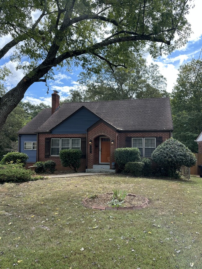 Primary Photo - 958 Winburn Dr