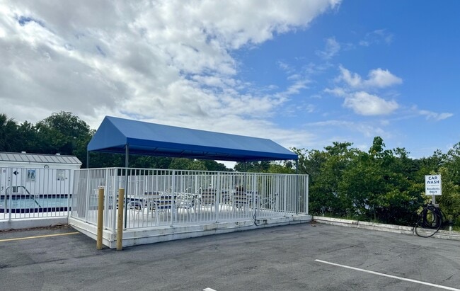 Building Photo - 4501 S Ocean Blvd