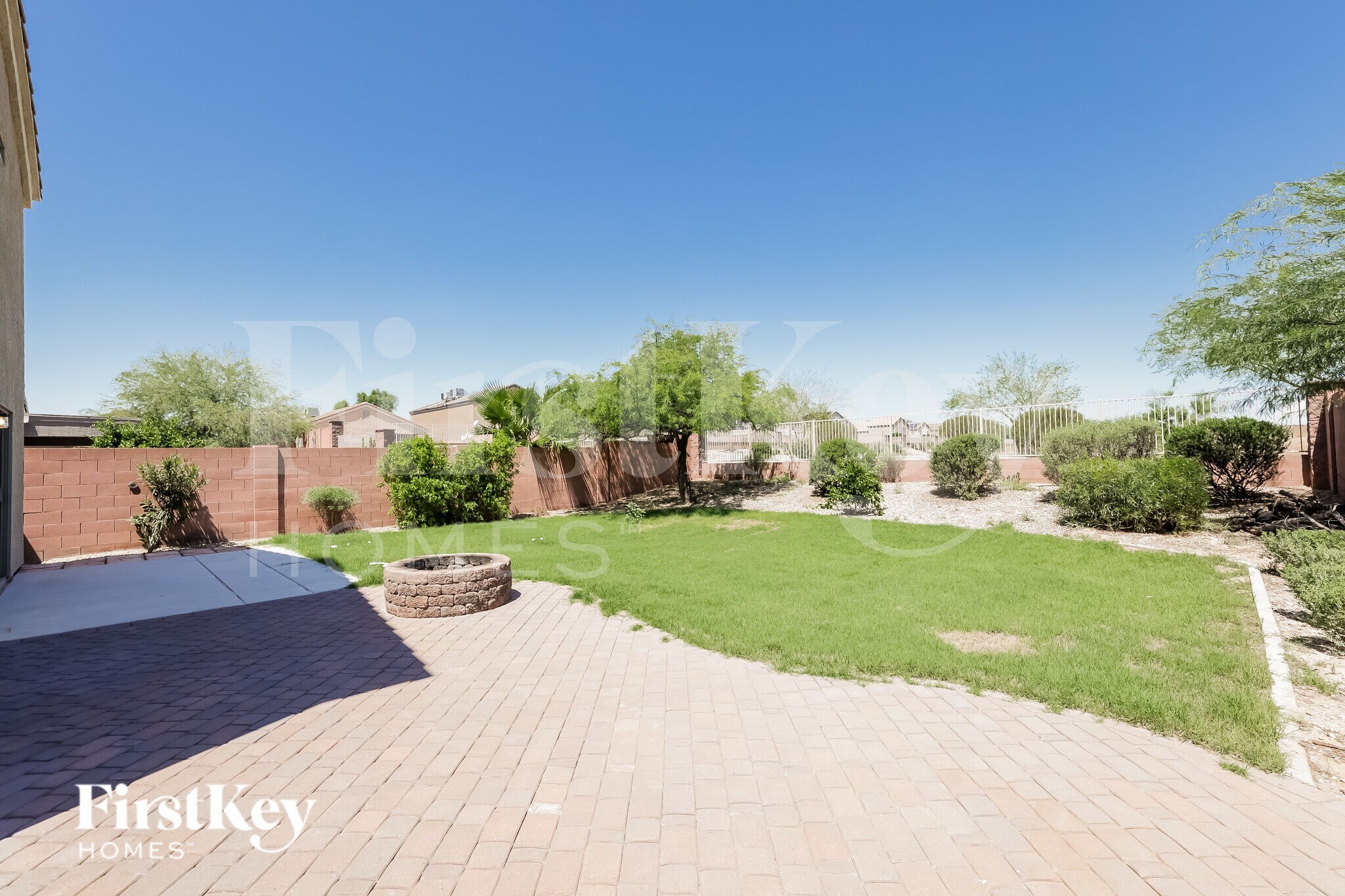 Building Photo - 5570 E Flowing Spring