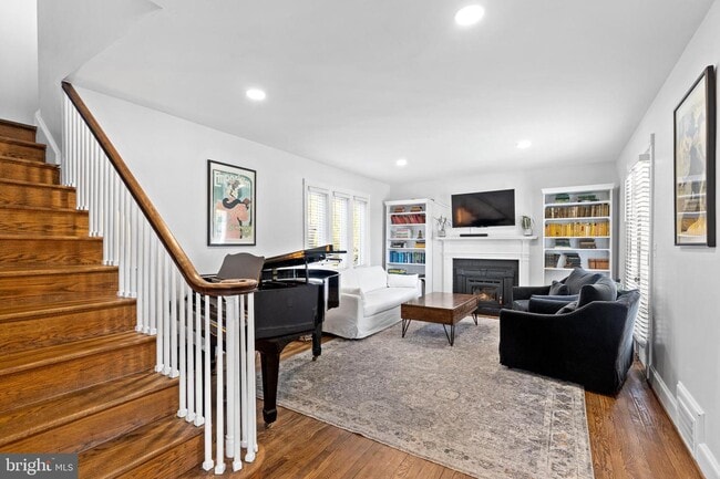 Building Photo - 4500 Eastway Ct