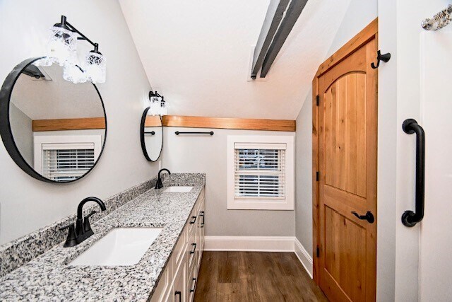 master bath - 172 Diamond Ct SE