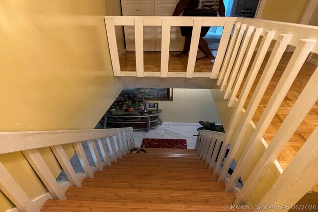 Building Photo - 8230 9th Ct