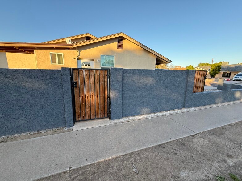 Building Photo - 7342 N 38th Dr