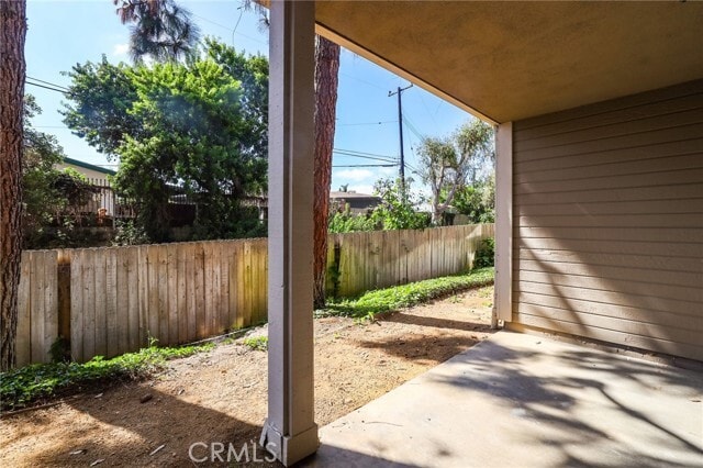 Building Photo - 2210 Canyon Dr
