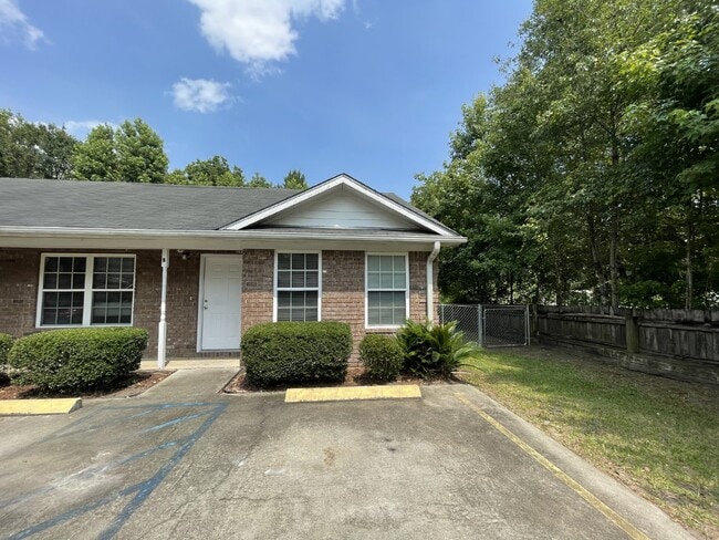 Primary Photo - Duplex for Rent