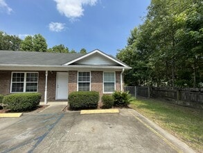 Building Photo - Duplex for Rent