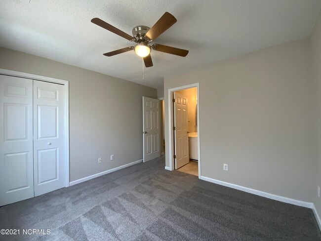 Building Photo - 601 Peletier Loop Rd