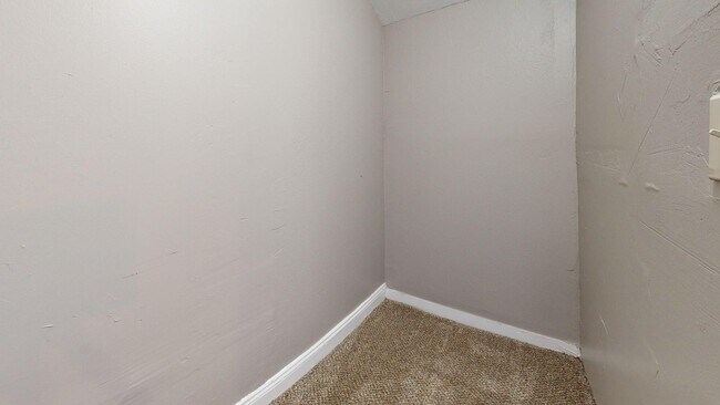 Building Photo - 6011 Pear Ave