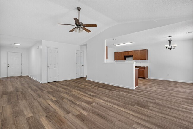 Building Photo - 20 Kimpton Dr