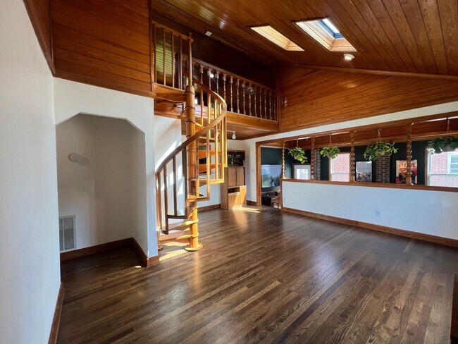 Building Photo - Mid - Century Modern Dream!   WILLOW TERRACE