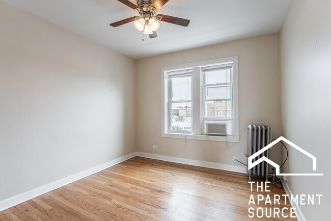 Building Photo - 4608 N Kildare Ave