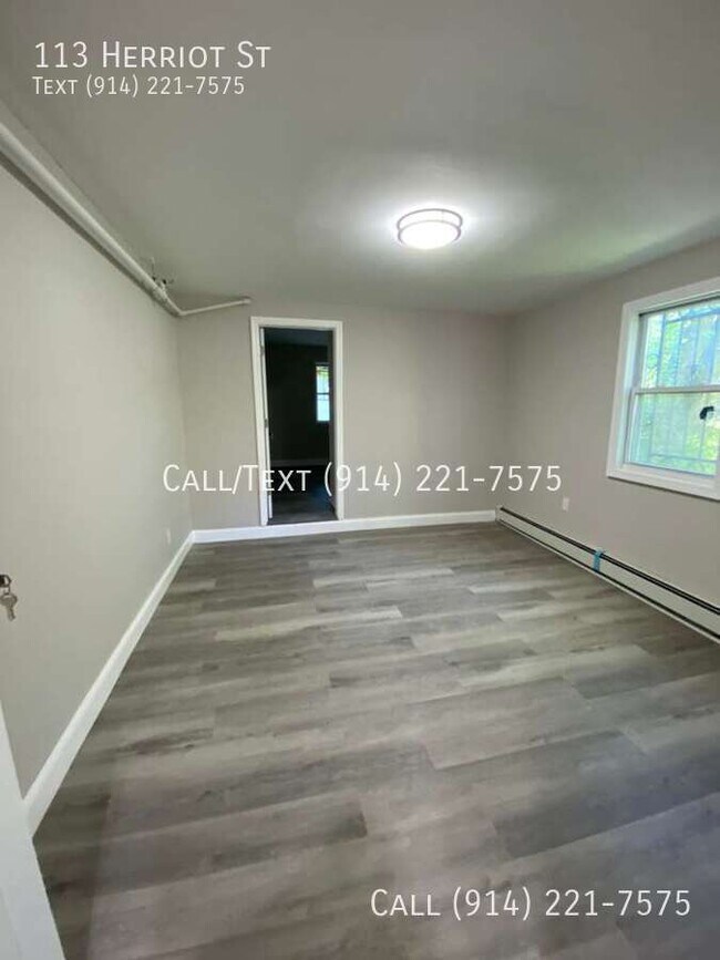 Building Photo - 113 Herriot St
