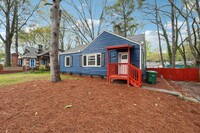 Building Photo - 3BR in Oakland City