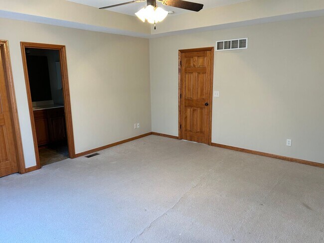 Building Photo - Wonderful Single Family Home