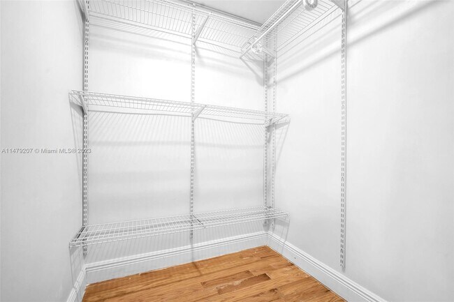 Building Photo - 1135 92nd St