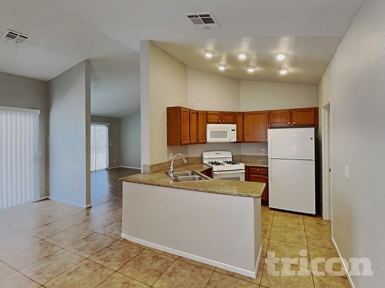 Building Photo - 1648 Trish Ln
