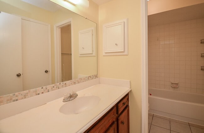 Building Photo - 13107 Northfleet Dr