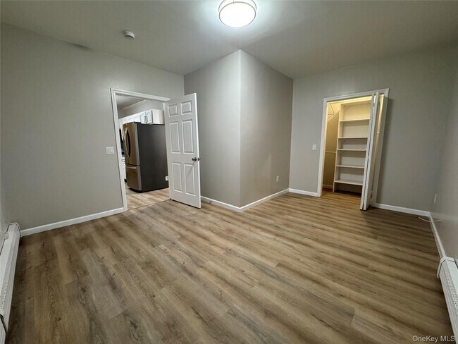 Building Photo - 621 2nd St