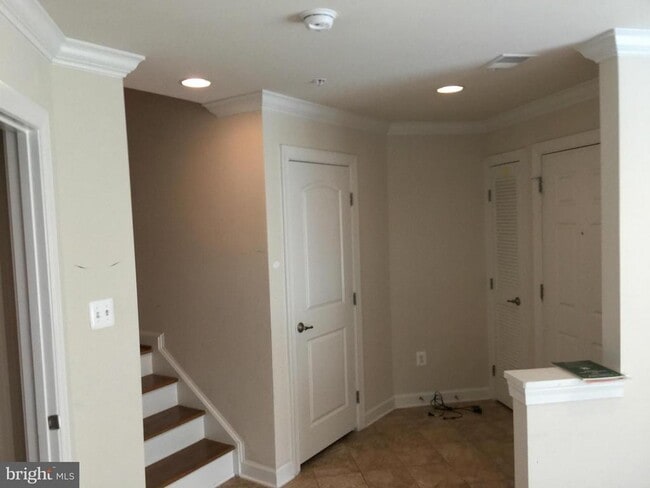 Building Photo - 542 Rudbeckia Pl