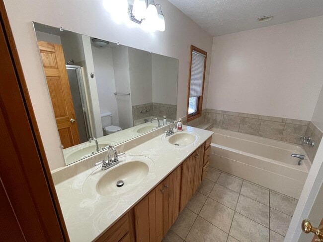 Building Photo - 5893 S Black Ankle Rd