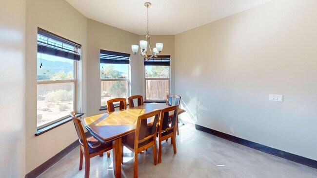 Building Photo - Partially Furnished Home