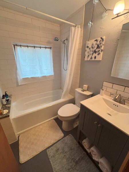 Building Photo - 456 Copperdale Ln