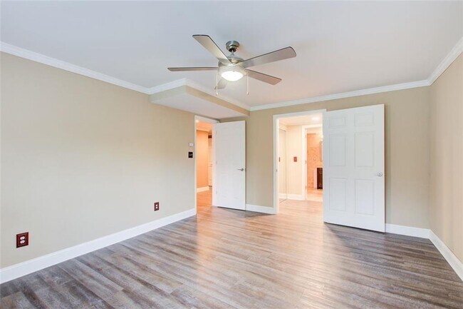 Building Photo - 3040 Stone Rd