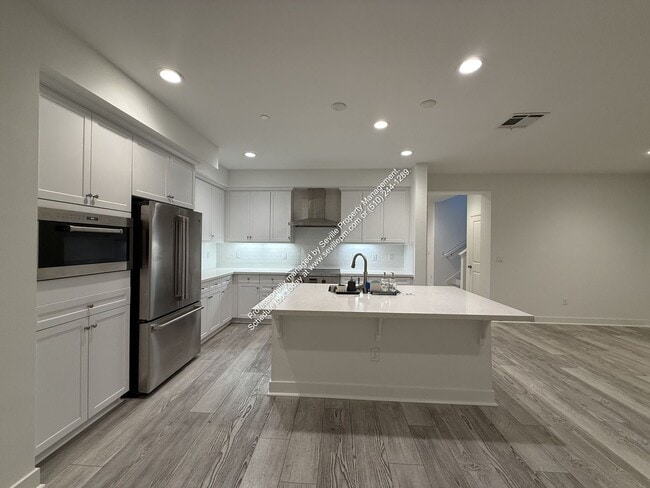 Building Photo - 02/2026