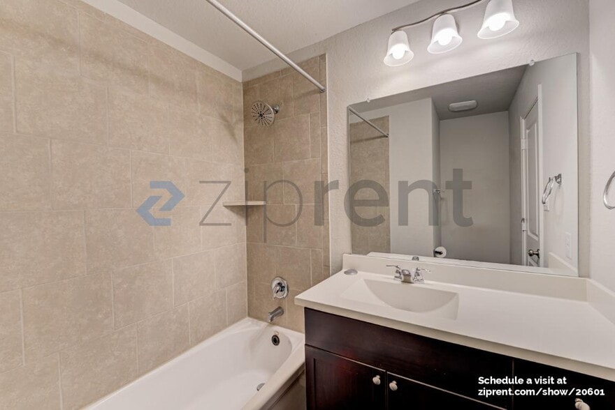 Building Photo - 9811 Marbach Brk