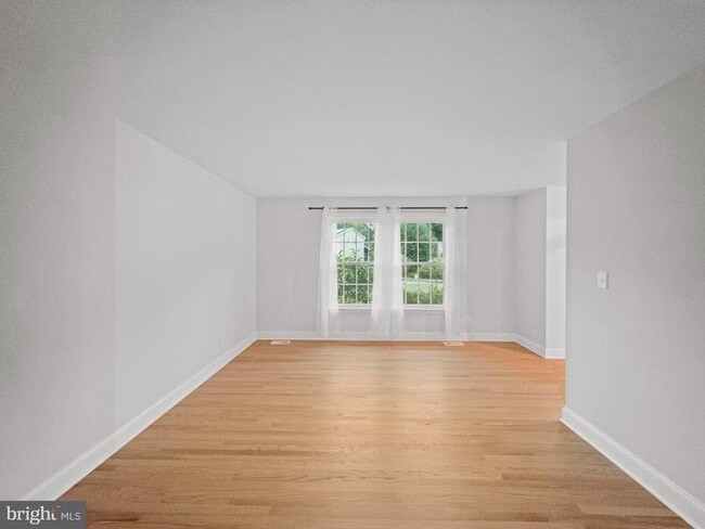 Building Photo - 10034 Chatelaine Cir