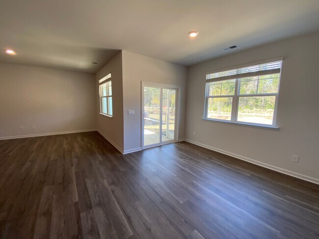 Building Photo - Brand new construction home in the desirable Brunswick Forest subdivision