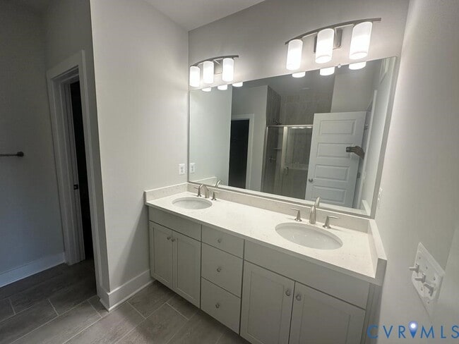 Building Photo - 579 Hazel Pl