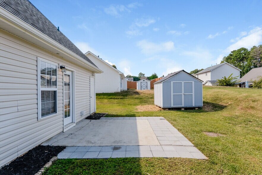 Building Photo - 6004 Bradford Ct