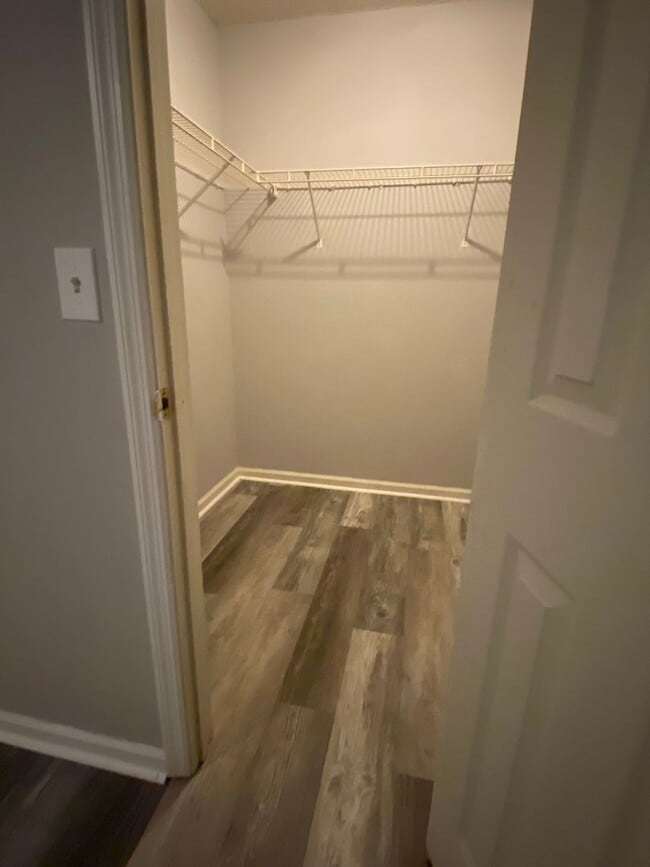 Building Photo - 2Bedroom 2bath - $875 monthly