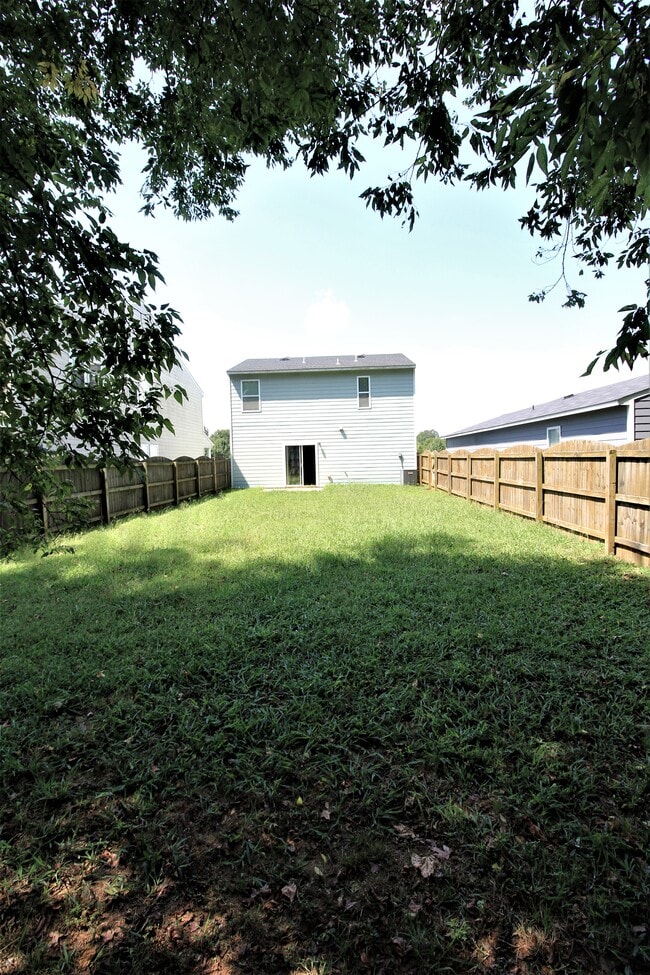 Building Photo - 269 Bermuda Lakes Dr