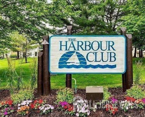 Building Photo - 3015 Lighthouse Ln